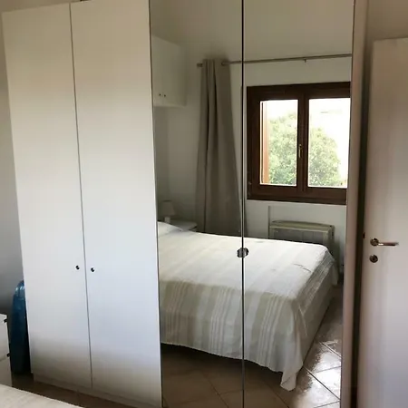 H33 1 Bed Renovated Apartment *