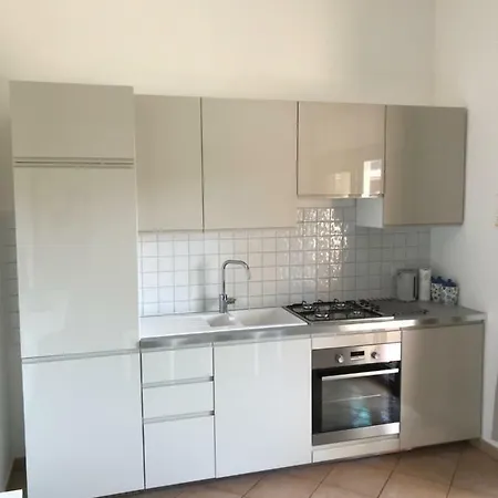 H33 1 Bed Renovated Apartment Murta Maria